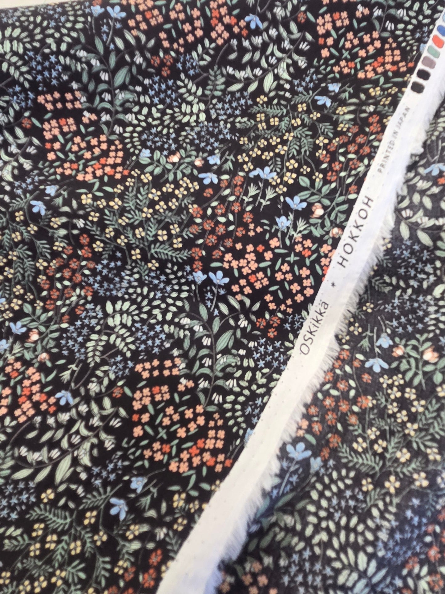 Japan Fabric: Hokkoh Cotton Lawn Scattered Dark Floral 75 GSM Woven-by the yard