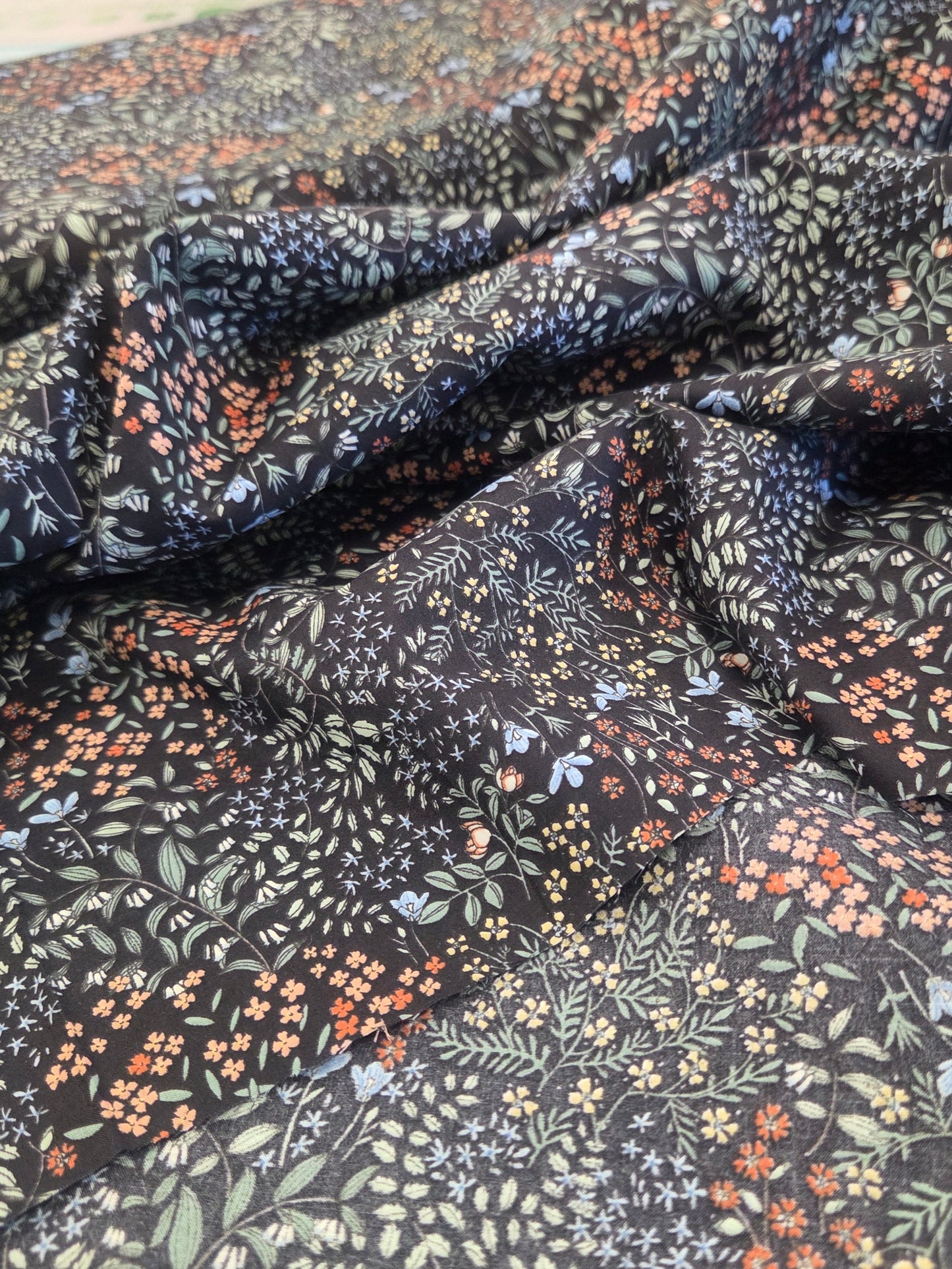 Japan Fabric: Hokkoh Cotton Lawn Scattered Dark Floral 75 GSM Woven-by the yard