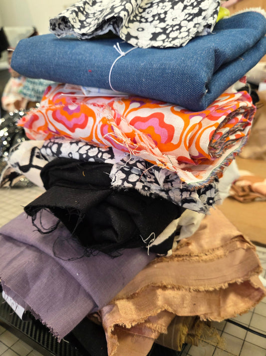 Online October/November Mystery Apparel 6 LB Deal: Fabric by the LB of Natural and Semi-Synthetic Fibers- Prints/Solids- Assorted Bundle