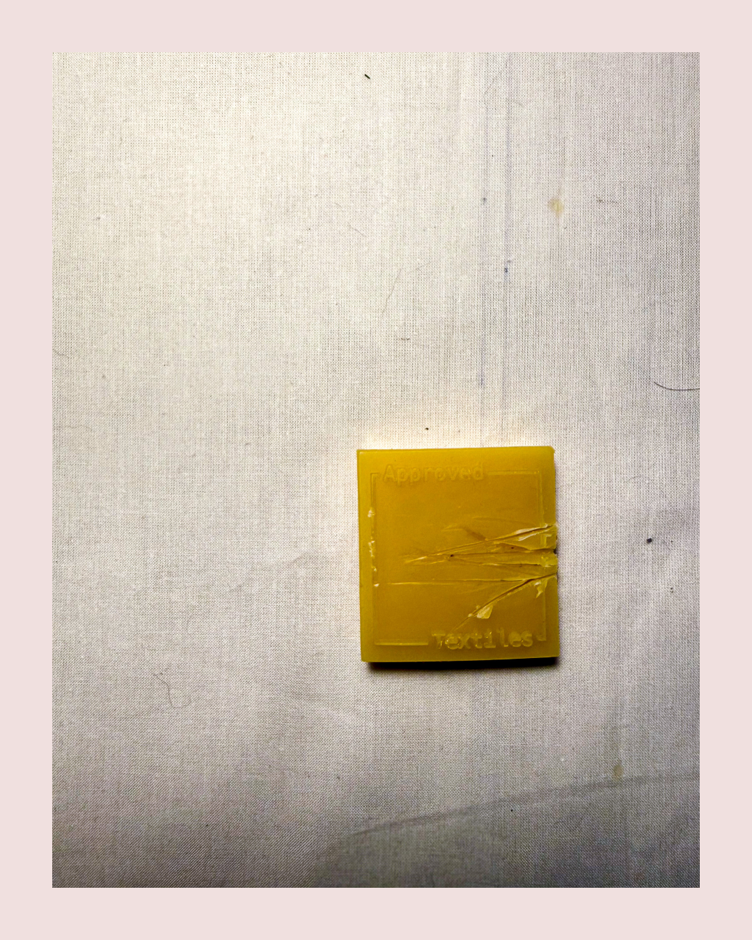 Sashiko and Visible Mending: Beeswax Block (24 g)-1 pack