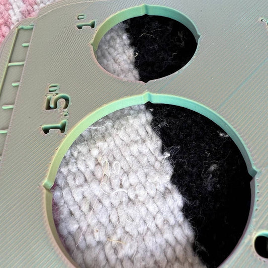 Sashiko Collection: Sashiko Circle Stencil: Orange- 1 pack