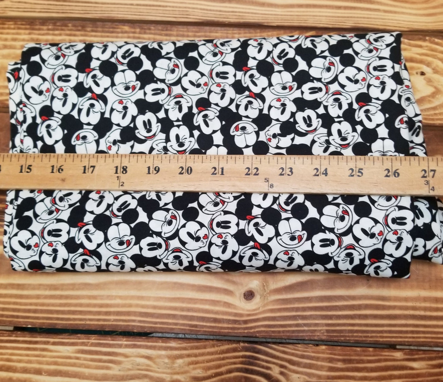 End of BOlt: 2.5 yards of Camelot Fabrics Licensed Disney Mickey Mouse Kisses 100% Cotton Woven-Remnant