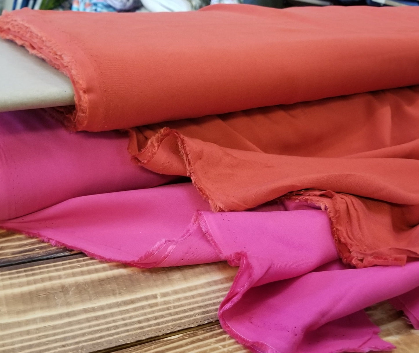 Fashion Apparel Fabrics Fuchsia Rayon Challis Solid Woven-price per yard