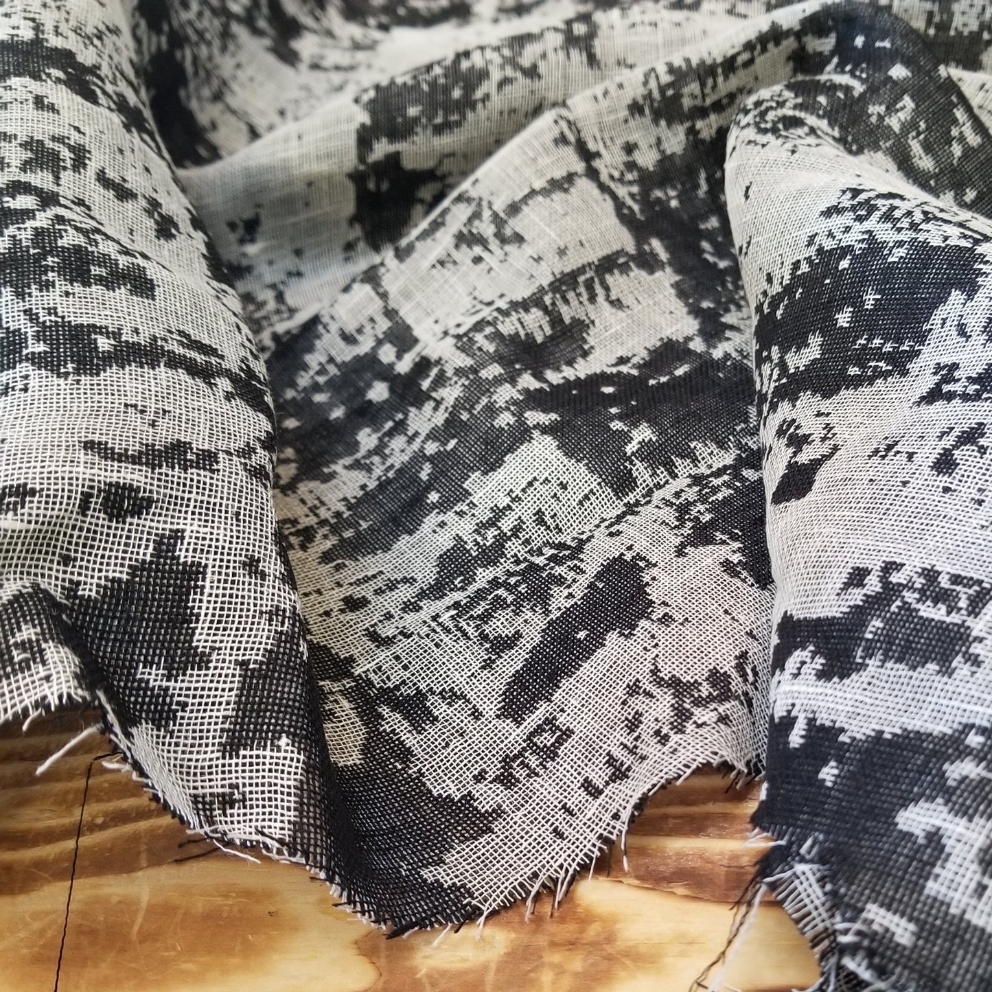 FABRIC SWATCH of Designer Deadstock Linen Grunge Double Gauze Jacquard Black and Gray Woven