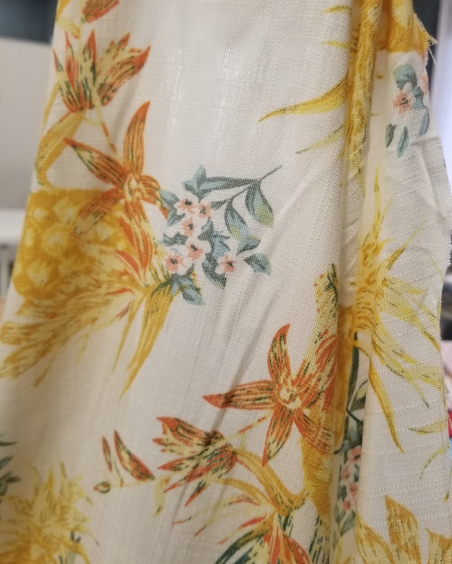 End of Bolt: 3 yards of Designer Deadstock Resortwear Pineapple Crosshatch Cream Soft Rayon Linen Woven-Remnant