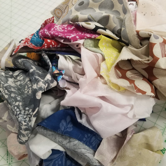 LA FINCH Mystery Scrap Pack 1lb- Cotton and Cotton Linen Woven Prints- assorted Pack