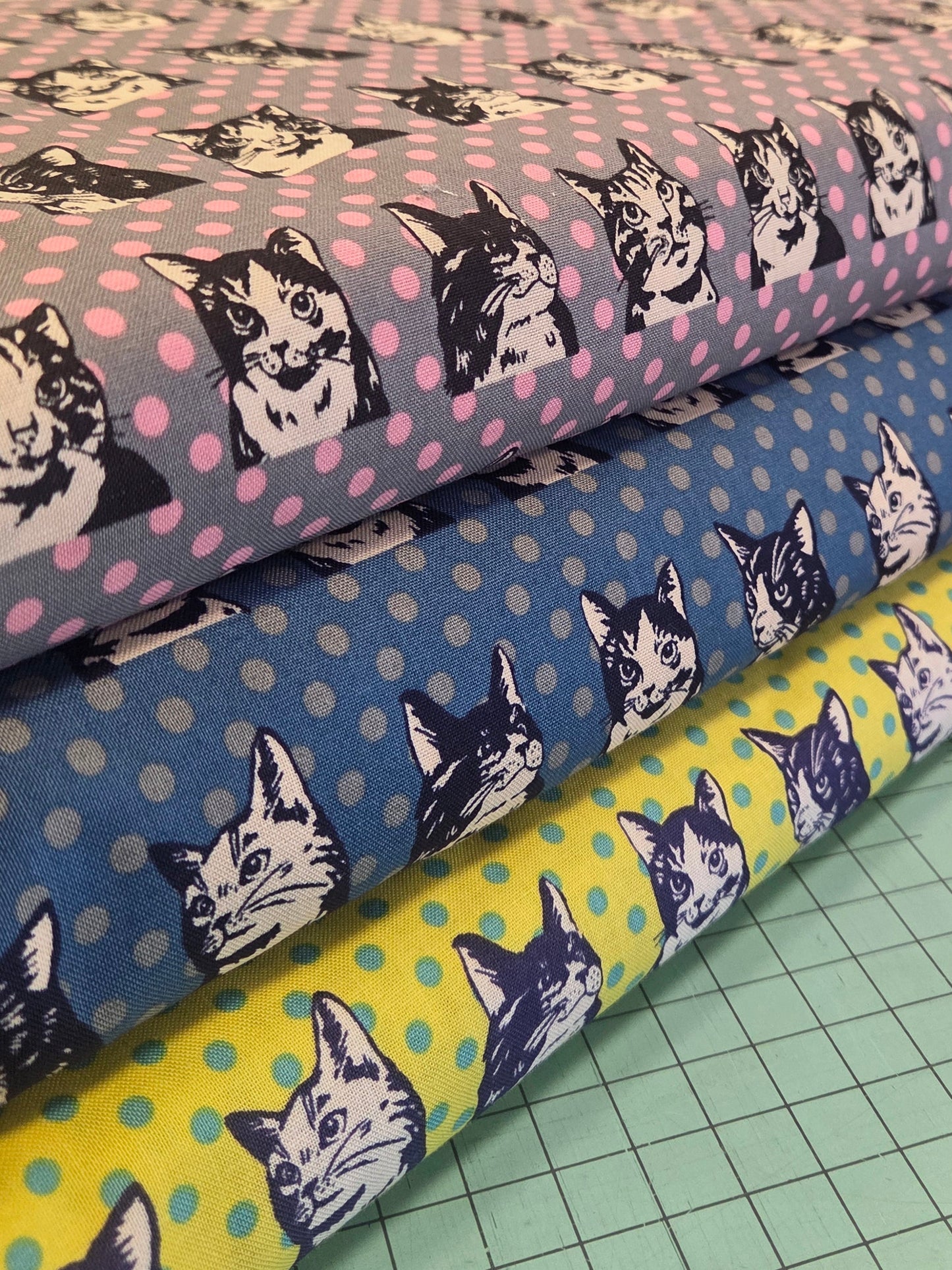 Japan Fabrics: Cats with Pink Dots Retro Pop Art Cotton Sheeting Woven- by the yard