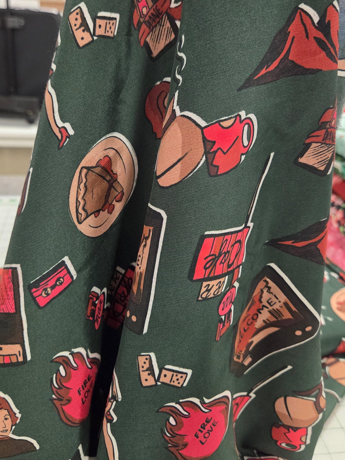 Twin peaks rayon woven print