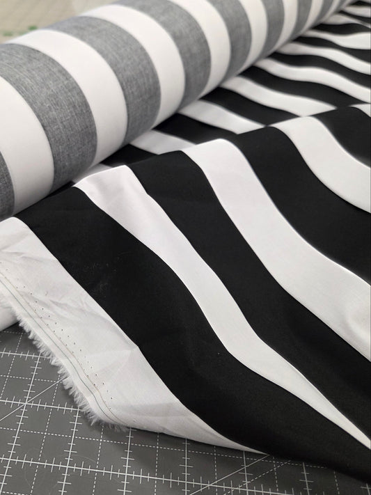 black and white vertical stripe cotton spandex poplin shirting woven.