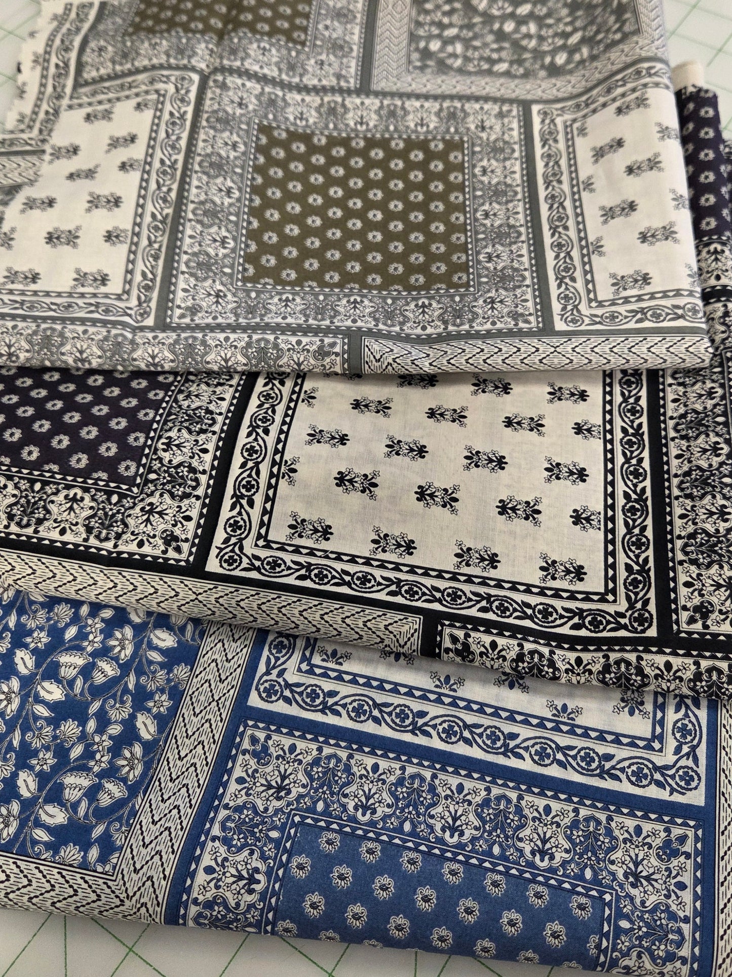Japan Fabric: Hokkoh Bandana Tile Cotton Print Green and Cream 2.1oz Cotton Lawn- by the yard