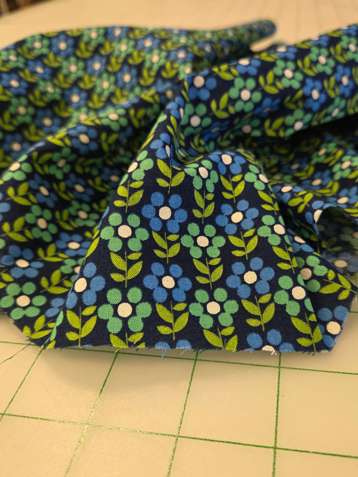 Japan Fabrics: Sevenberry Scandi Inspired Blue and Green Donut Floral Motifs Cotton Sheeting Woven 115GSM- by the yard