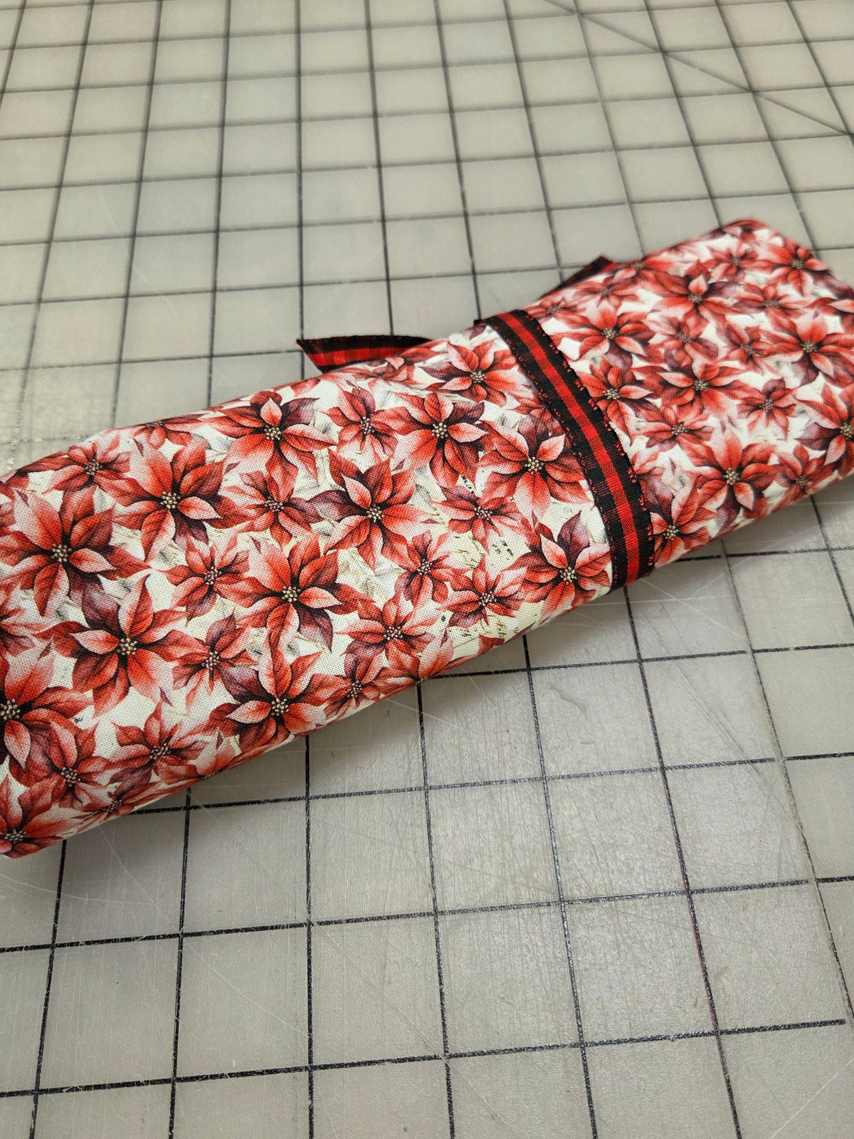 Online Quilting Cotton: 1 yard of Poinsettia Christmas Magic Cotton by Blank Quilting- As  pictured 1 yard cut