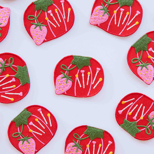 Notions: Sarah Hearts Tomato Pincushion Iron-On Patch(5cmx4cm)-1 Pack