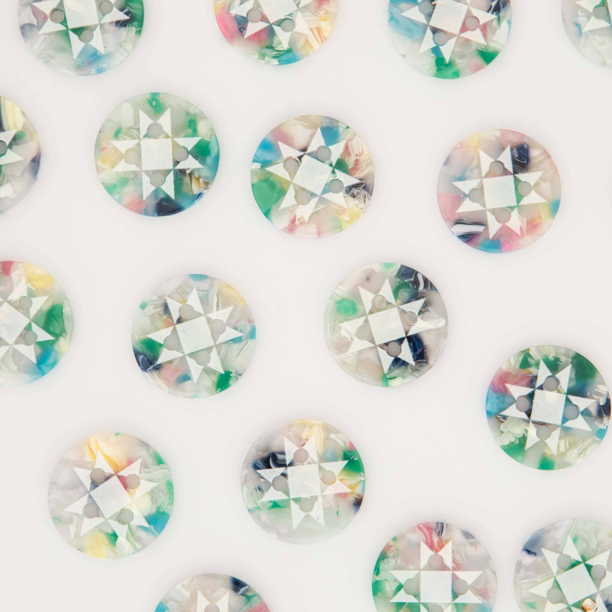 Notions: Sarah Hearts Large Confetti Quilt Star Buttons 1 Inch ( 6 Buttons) -1 Pack