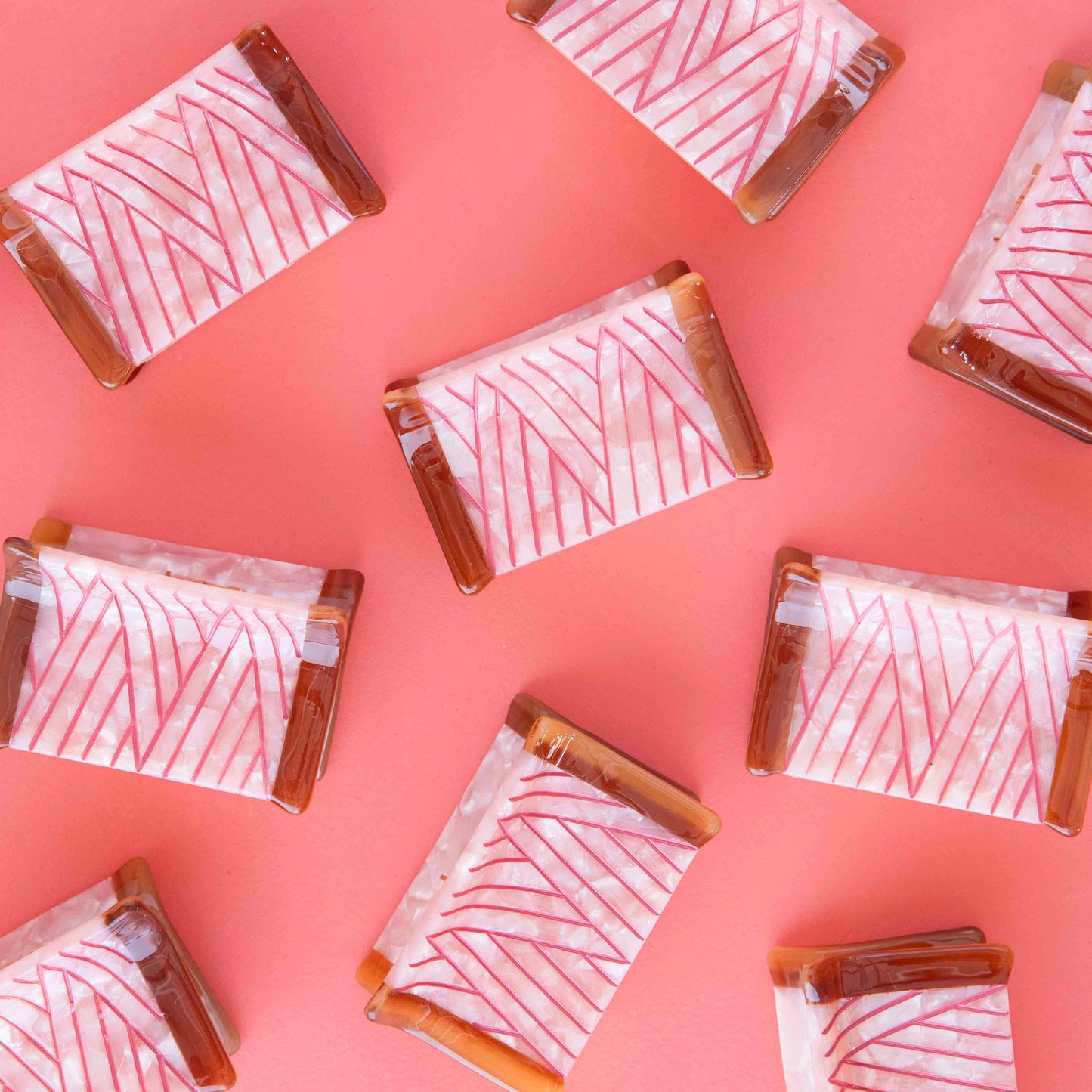 Sarah Hearts Thread Spool Mini Hair Claw Clip