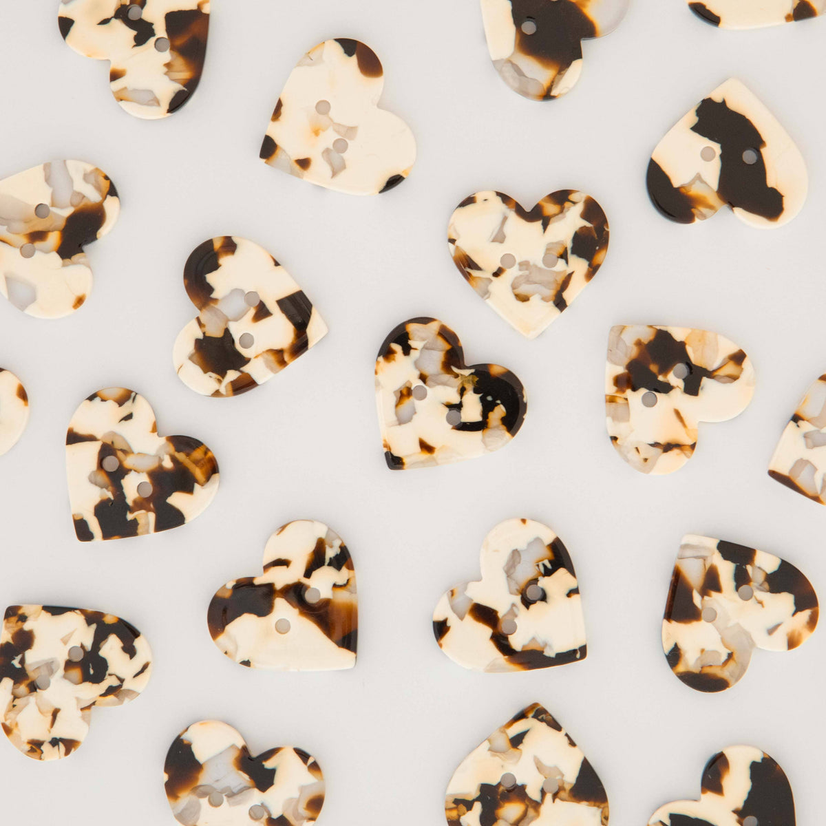 Notions: Sarah Hearts Large Black + Cream Tortoise Heart Buttons( 6 Buttons)  -1 Pack
