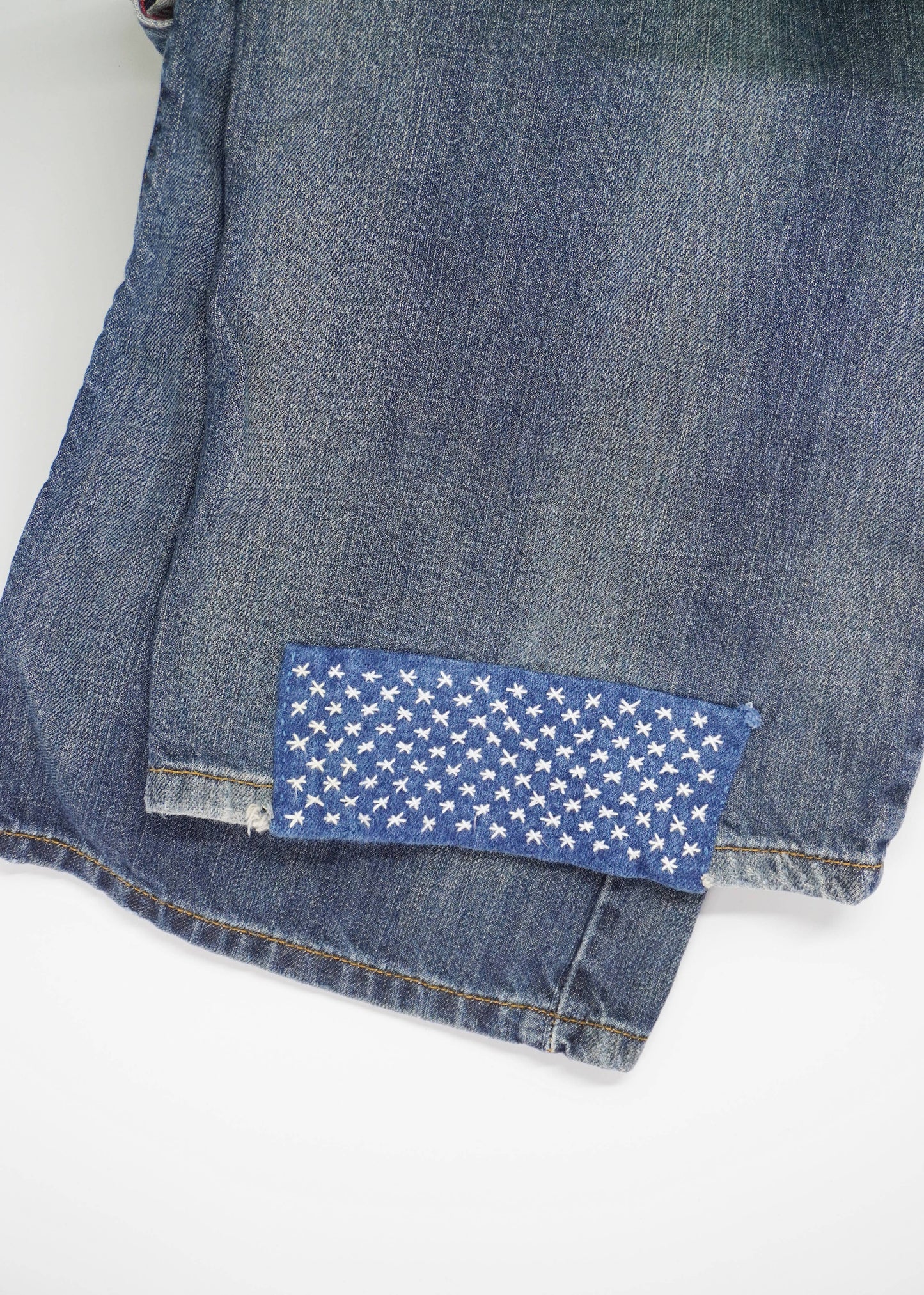 Sashiko Collection: Visible Mending ¼” Grid Full Sheet Stick and Stitch Pattern: 1 pack