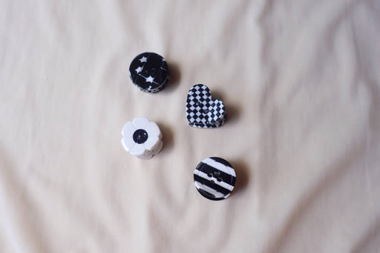 Hair Accessories :Button Mini Claw Set: Black and White