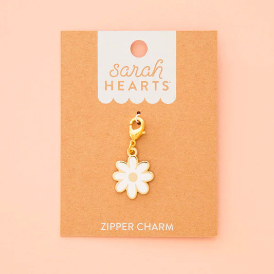 Notion: Sarah Hearts White Daisy Zipper Charm ( 2.1"x2.2")- 1 charm pack