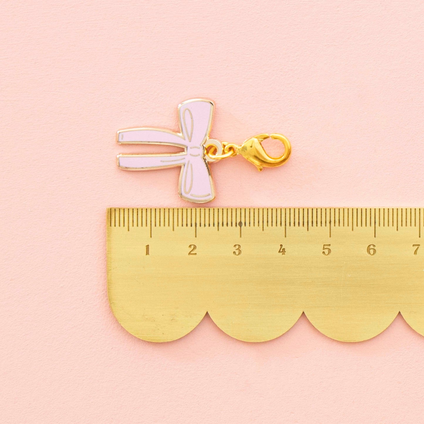 Notion: Sarah Hearts Pink Bow Removable Zipper Charm (2.2cmx2cm) - 1 Charm Pack