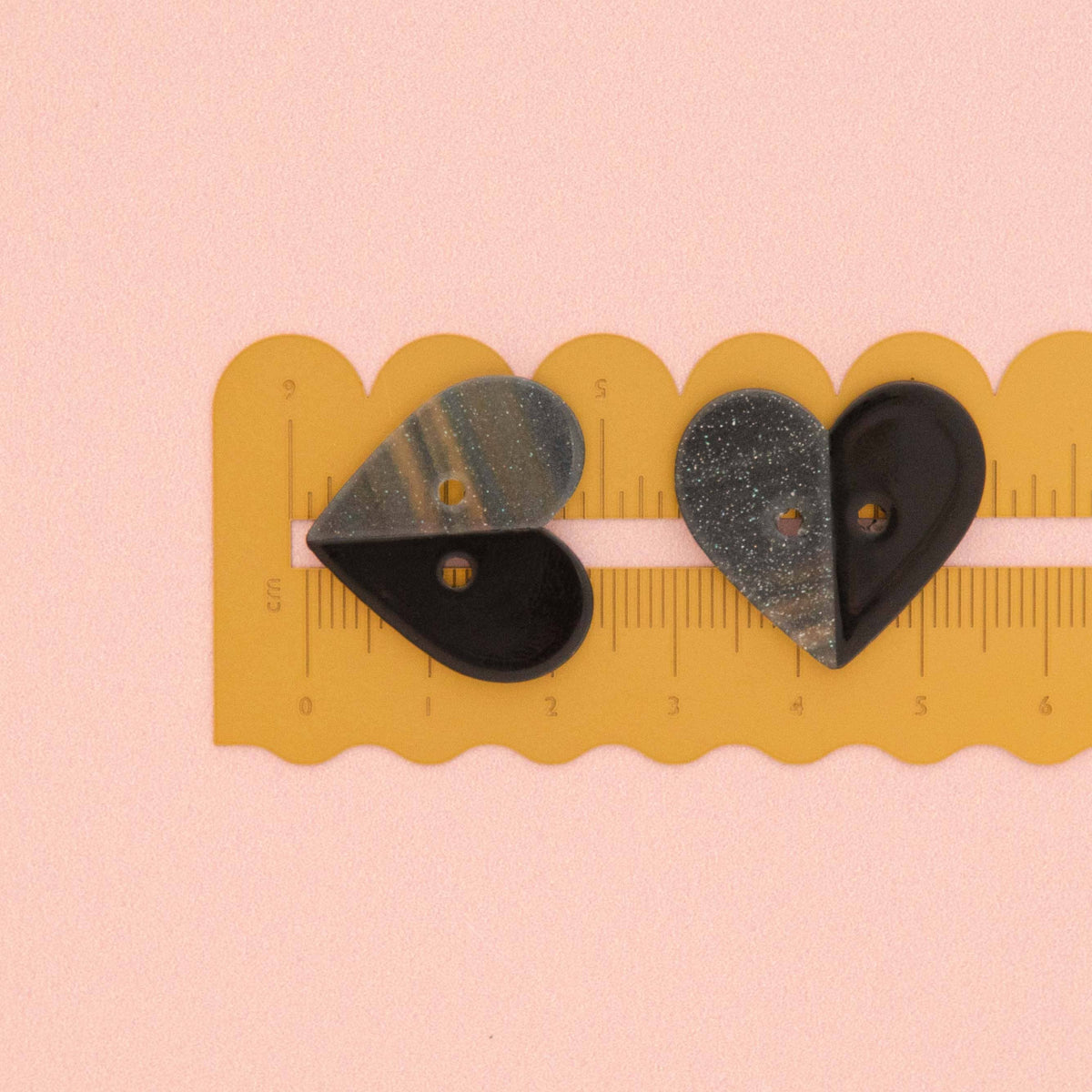 Notions: Sarah Hearts Large Two Toned Black Heart Buttons 1" inch ( 6 Buttons) -1 Pack