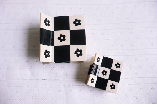 Hair Accessories :Daisy Patchwork Claw: Large Black Clip-1